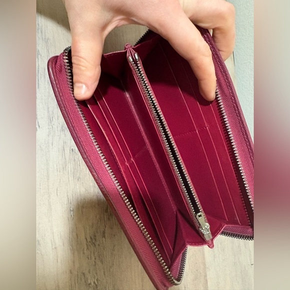 Loewe Fuchsia Leather Long Wallet - Picture 12 of 12
